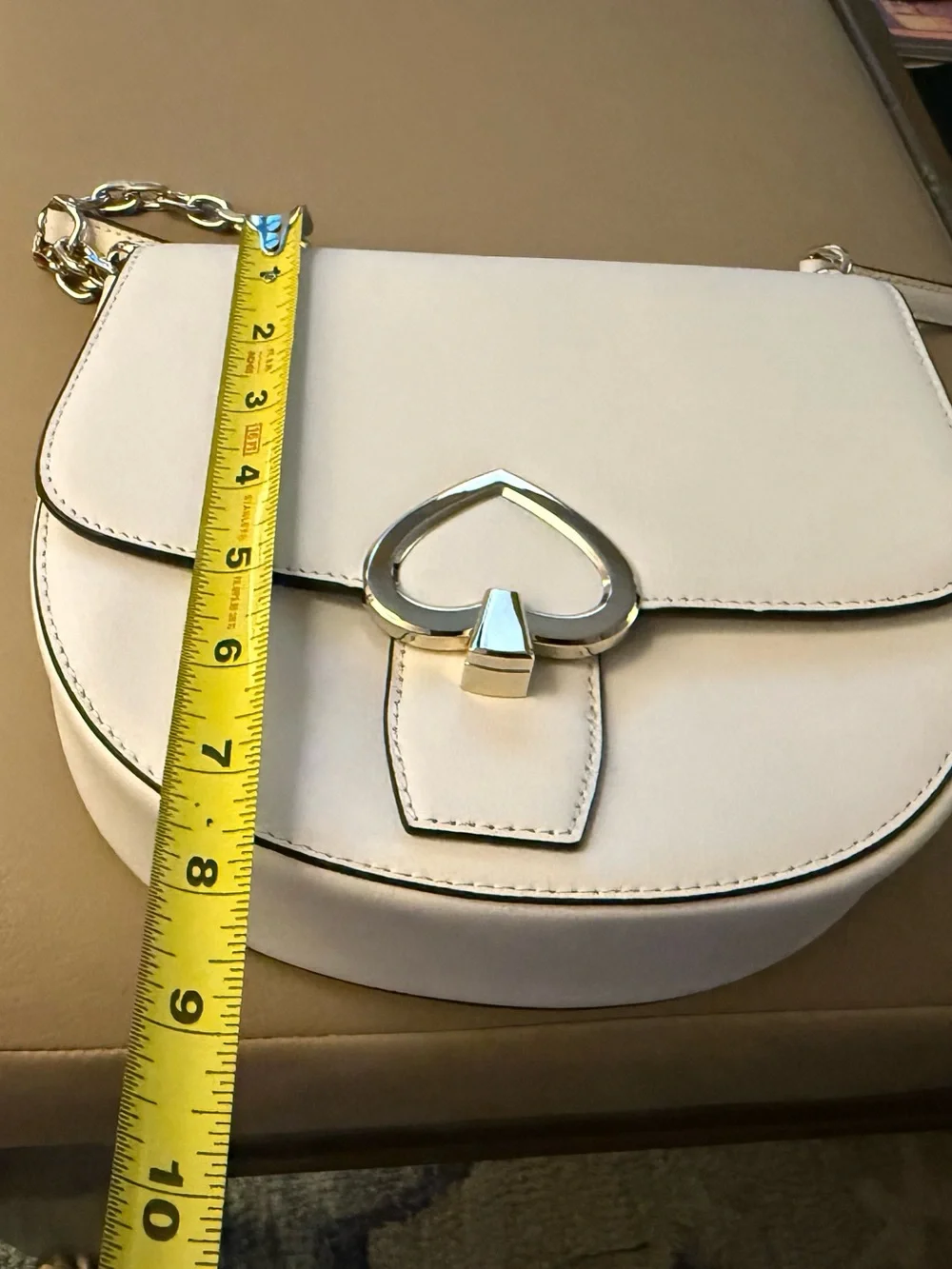kate spade white Leather Shoulder Bag with Gold Chain,never used
